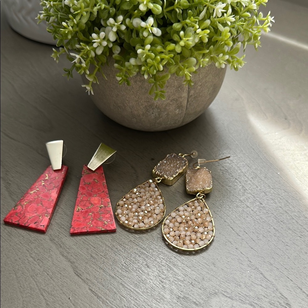 Elegant Gold and Pink Teardrop Earrings